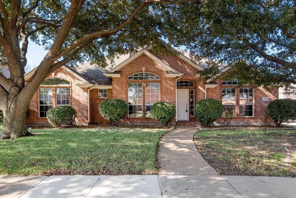 4911 Lakeland Drive - Photo 1