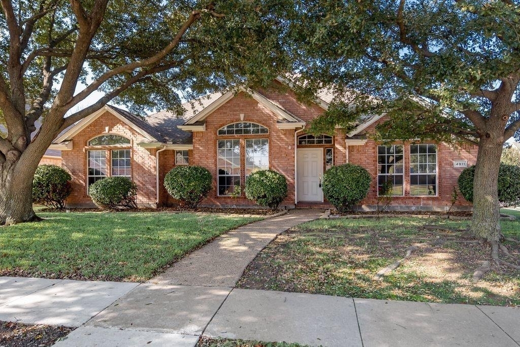 4911 Lakeland Drive - Photo 3