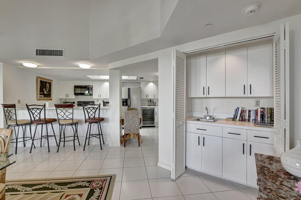 100 Se 5th Avenue - Photo 12