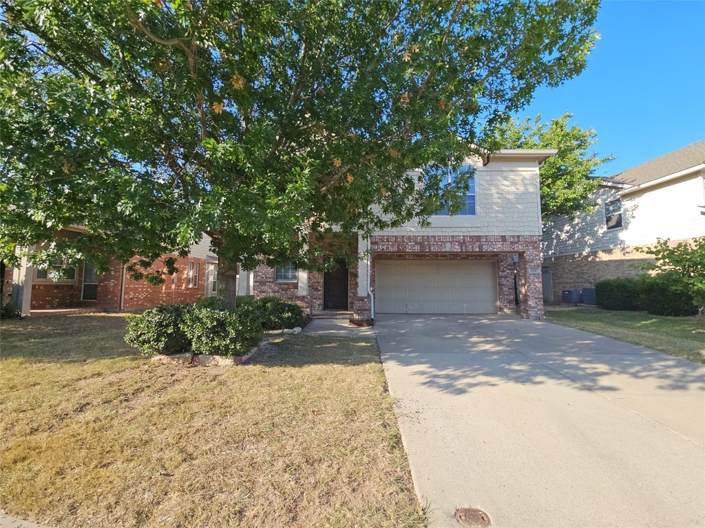 10945 Hawks Landing Road - Photo 0