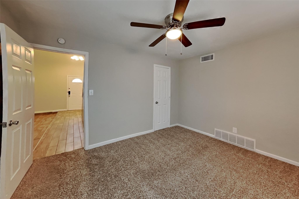 3413 Castle Rock Lane - Photo 8