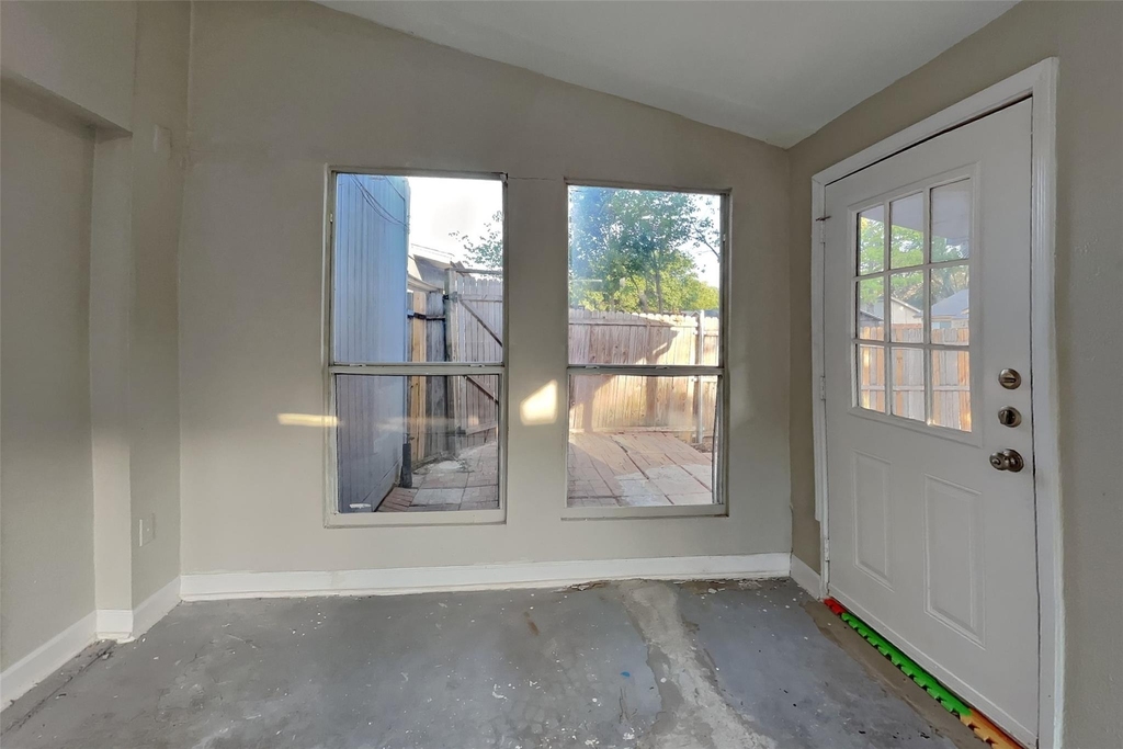 3413 Castle Rock Lane - Photo 17