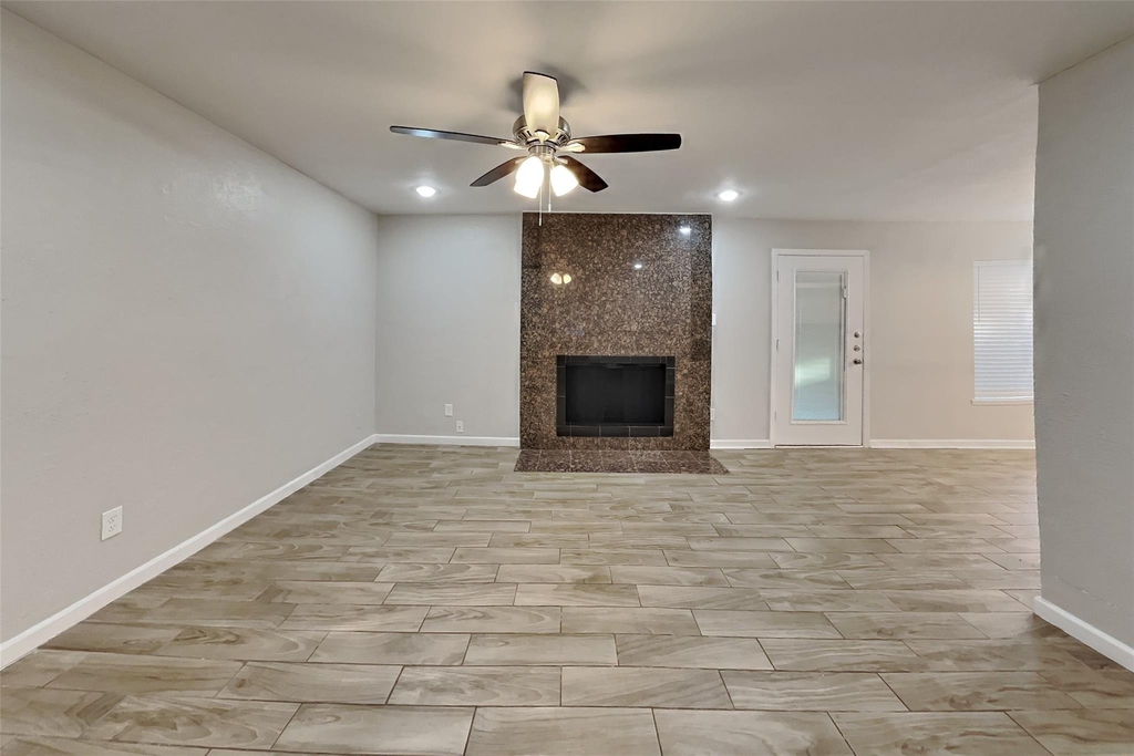 3413 Castle Rock Lane - Photo 2