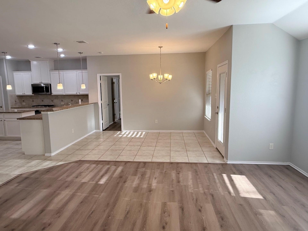 516 Rustic Oak Lane - Photo 9