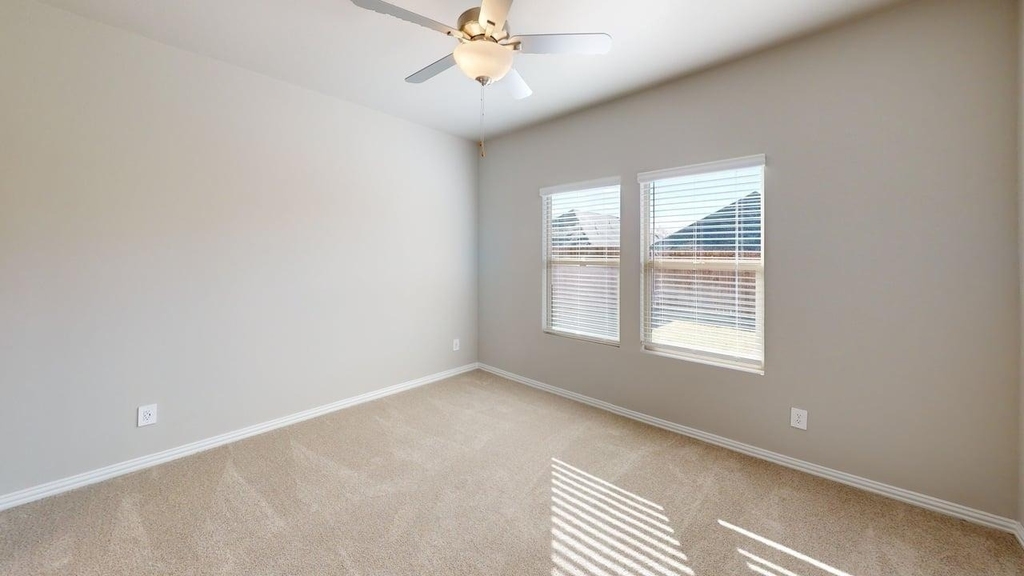 505 Blanton Street - Photo 8