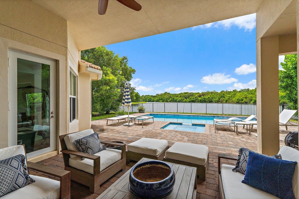 518 Carrara Court - Photo 22