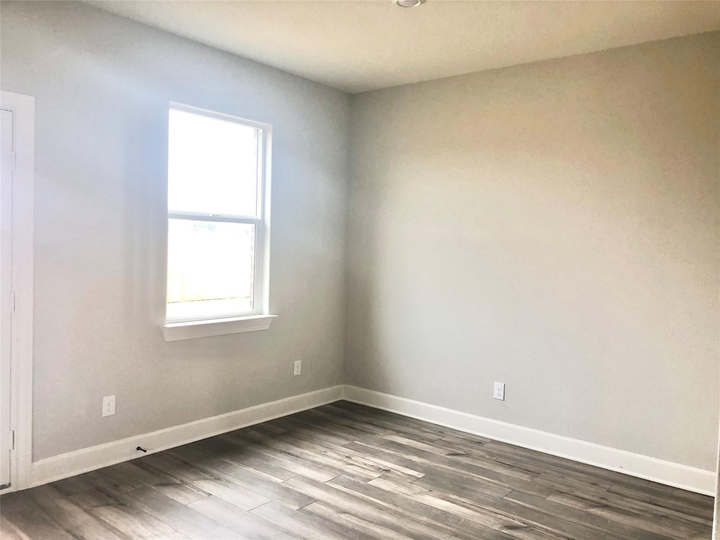 617 Harbor Oaks Drive - Photo 14