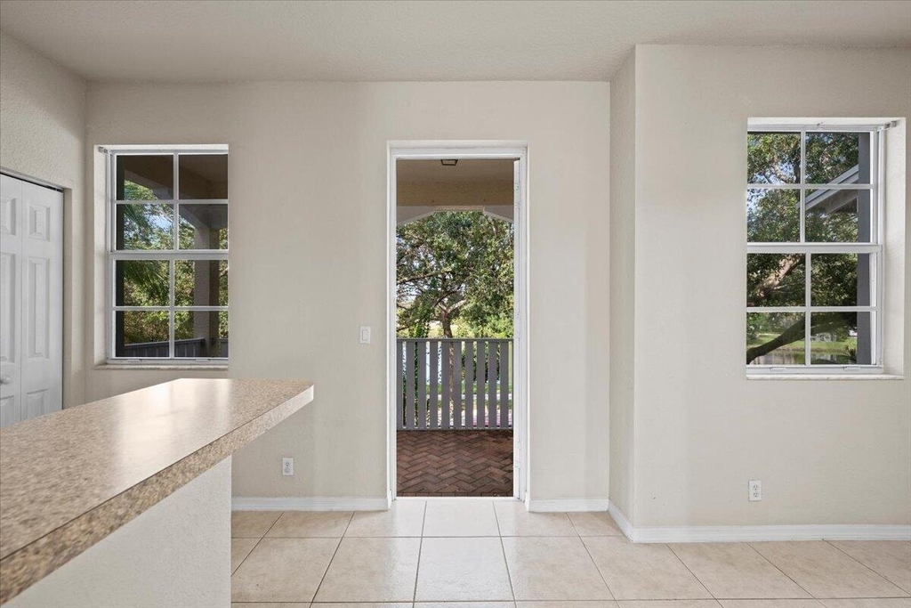 335 E Thatch Palm Circle - Photo 34
