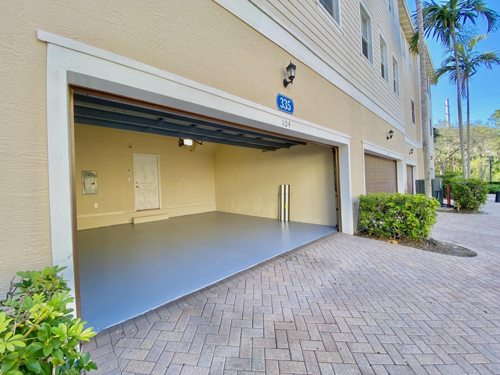 335 E Thatch Palm Circle - Photo 37