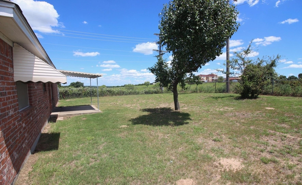 1838 Laura Street - Photo 10