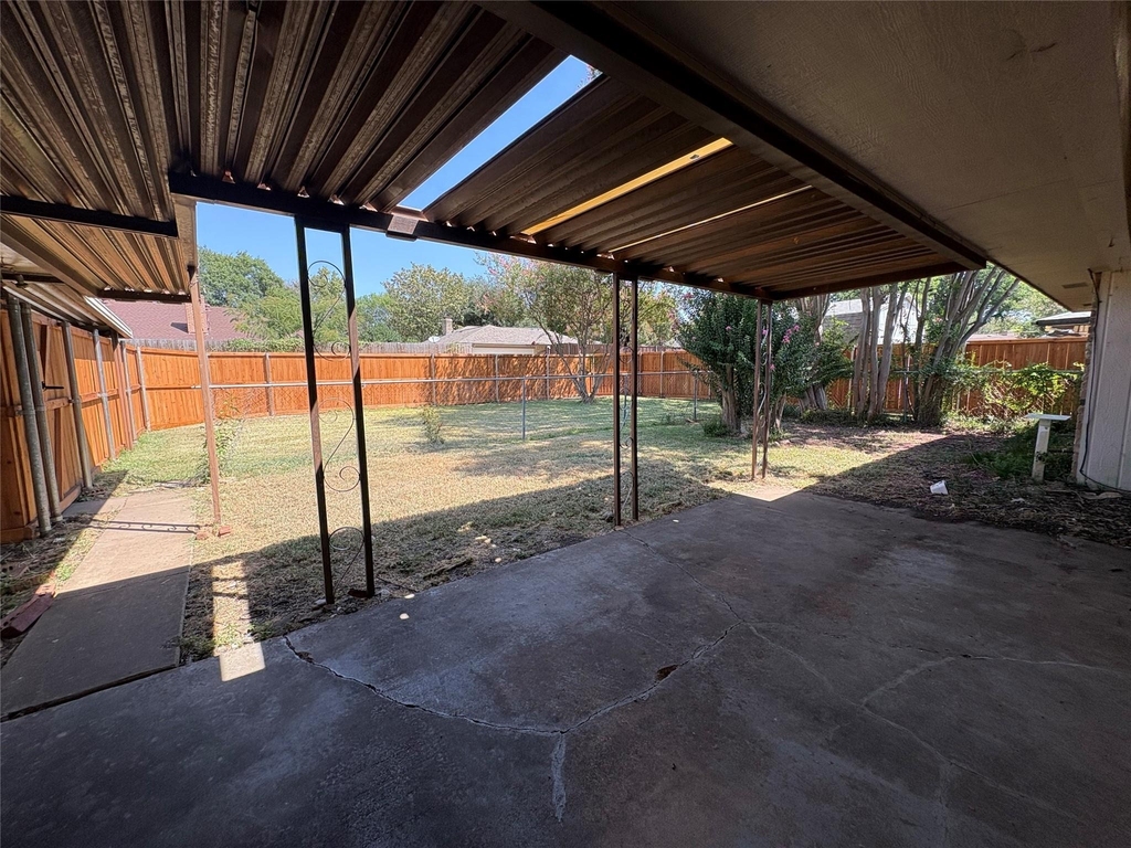 1025 Cloverdale Lane - Photo 21