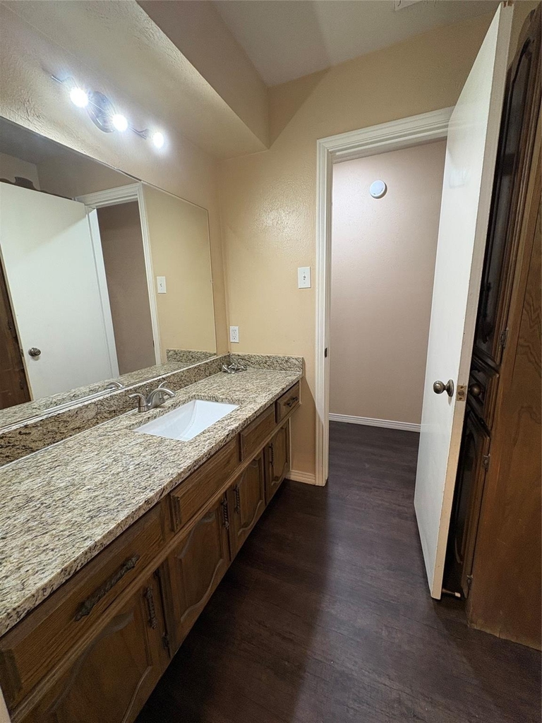 1025 Cloverdale Lane - Photo 13