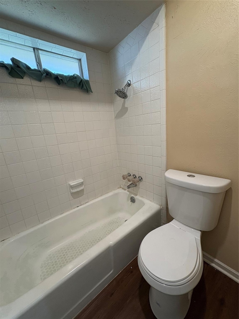 1025 Cloverdale Lane - Photo 12