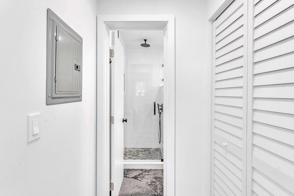 649 Ne 16th Terrace - Photo 14
