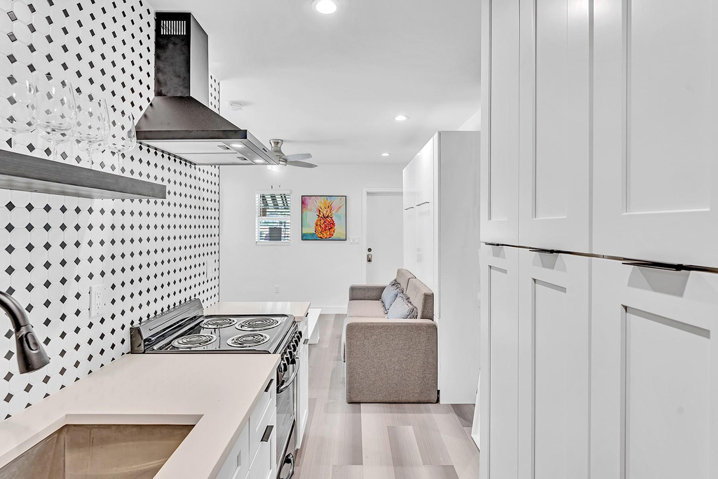 649 Ne 16th Terrace - Photo 11