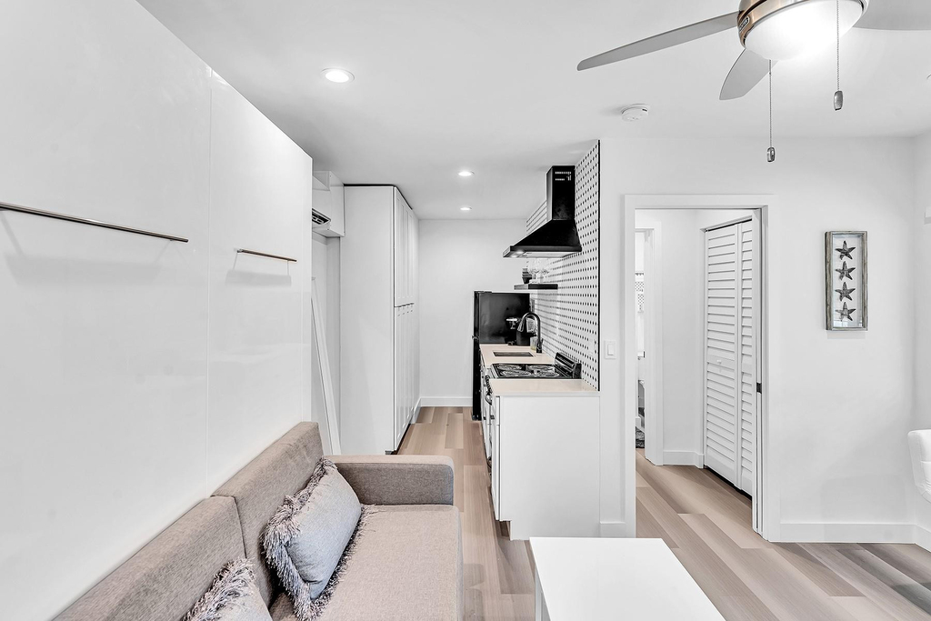 649 Ne 16th Terrace - Photo 5