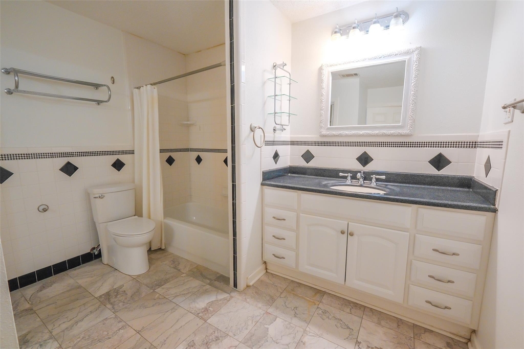 3900 Dexter Avenue - Photo 15
