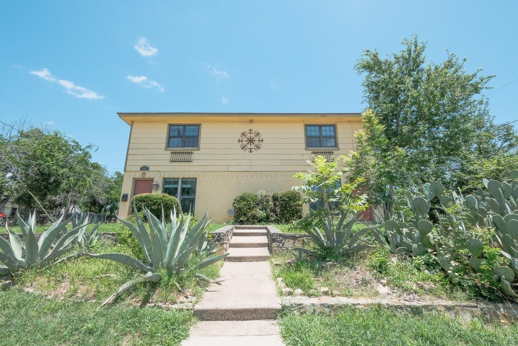 1909 Sutter Street - Photo 1