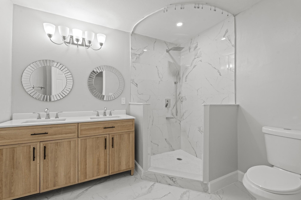 534 E Del Monte Avenue - Photo 33