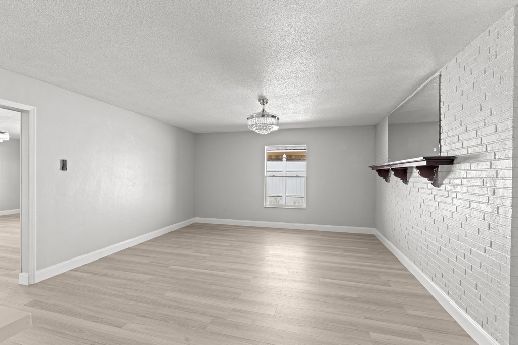 534 E Del Monte Avenue - Photo 24