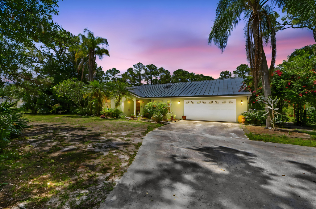 12369 157th Street N - Photo 0