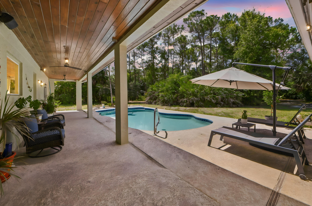 12369 157th Street N - Photo 17