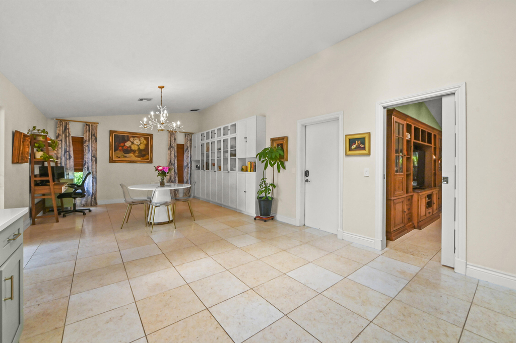 12369 157th Street N - Photo 9