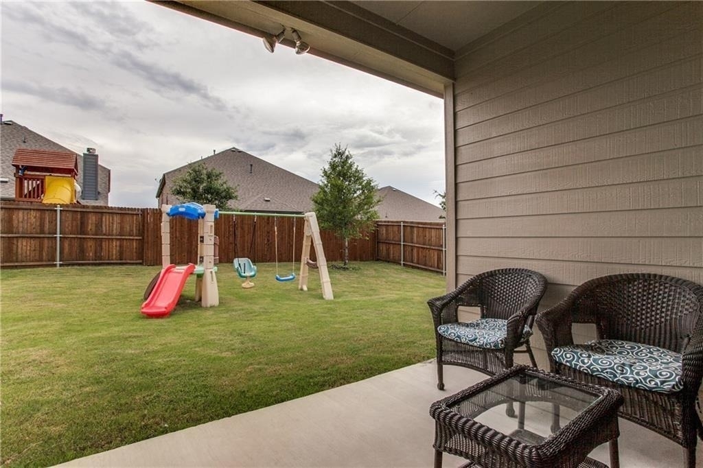 300 Rugby Lane - Photo 18