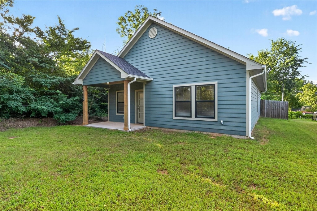 707 E Woodard Street - Photo 26