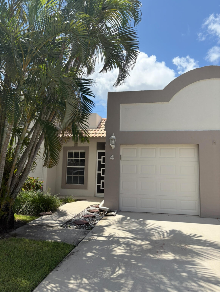 9110 Fairbanks Lane - Photo 0