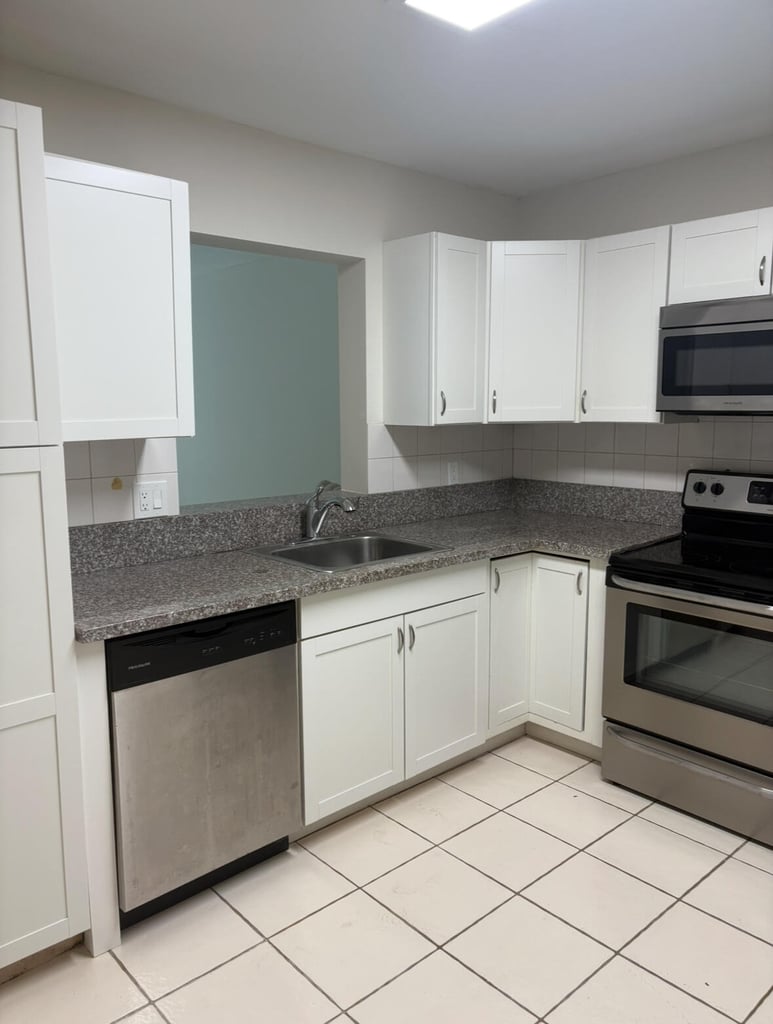 9110 Fairbanks Lane - Photo 3