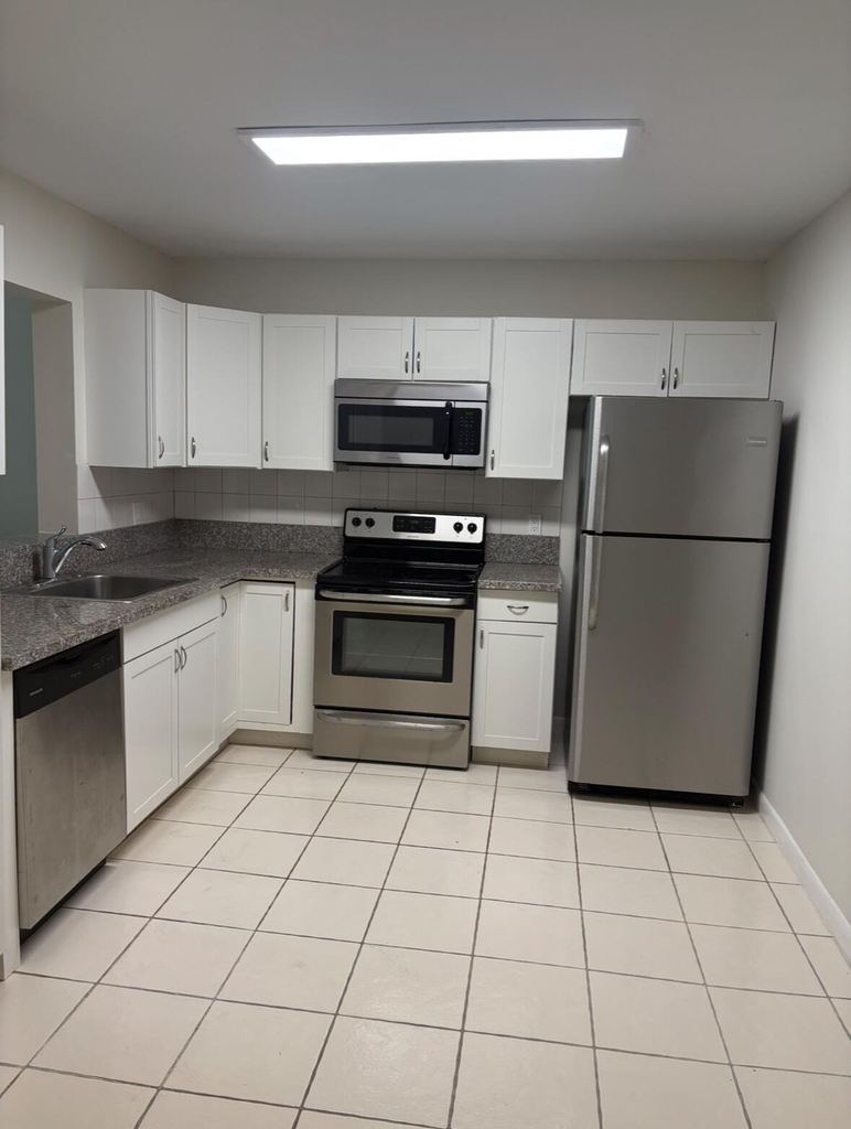 9110 Fairbanks Lane - Photo 2