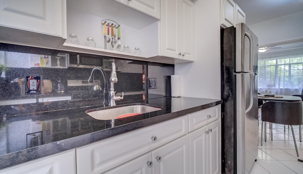 825 Jefferson Avenue - Photo 4