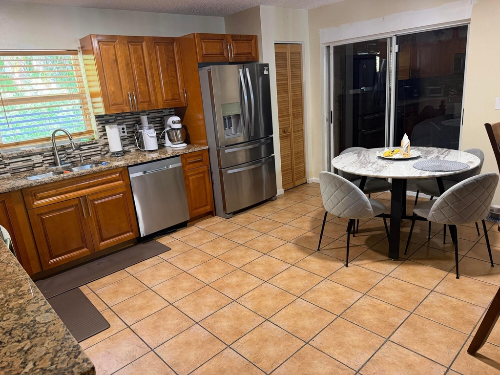 5842 Lake George Place - Photo 7