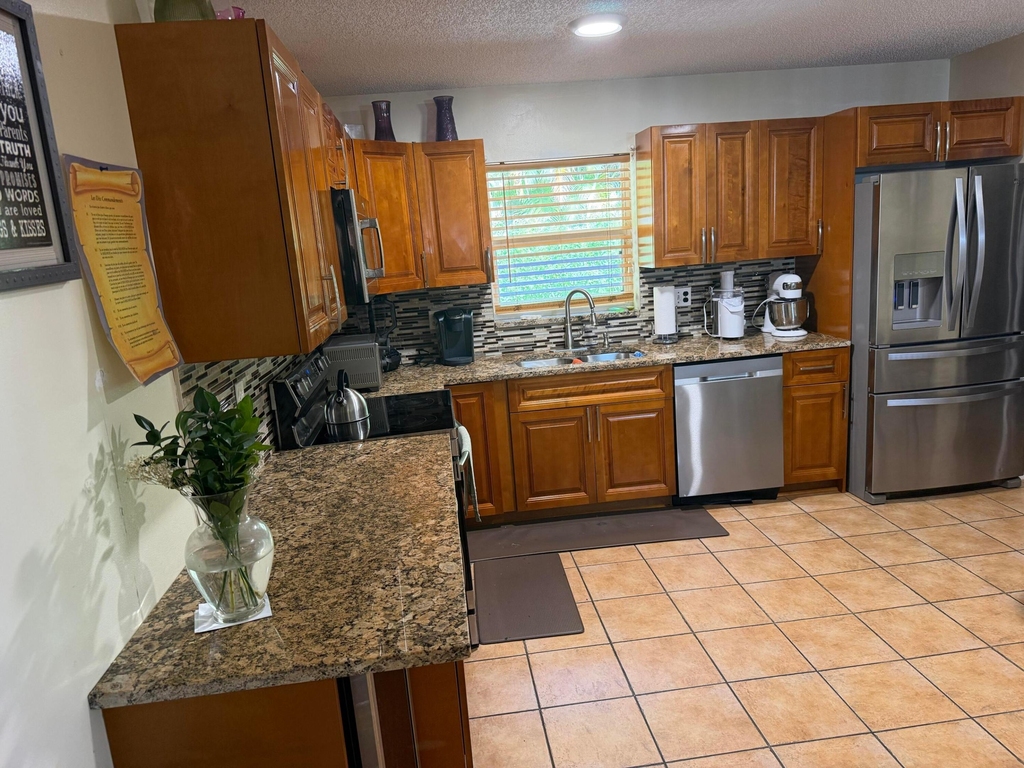 5842 Lake George Place - Photo 8