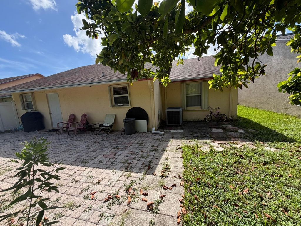 5842 Lake George Place - Photo 13