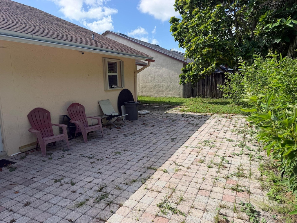 5842 Lake George Place - Photo 12