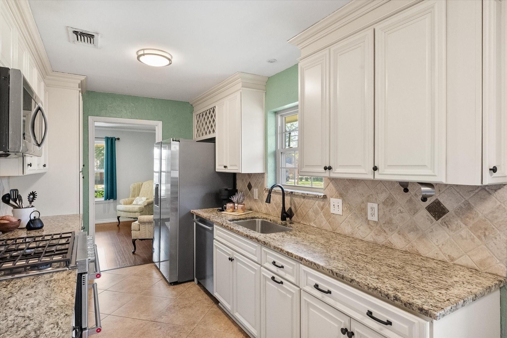 1415 Moss Rose Circle - Photo 9