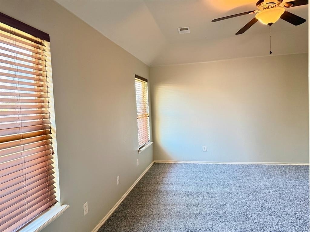 17516 Black Hawk Drive - Photo 8