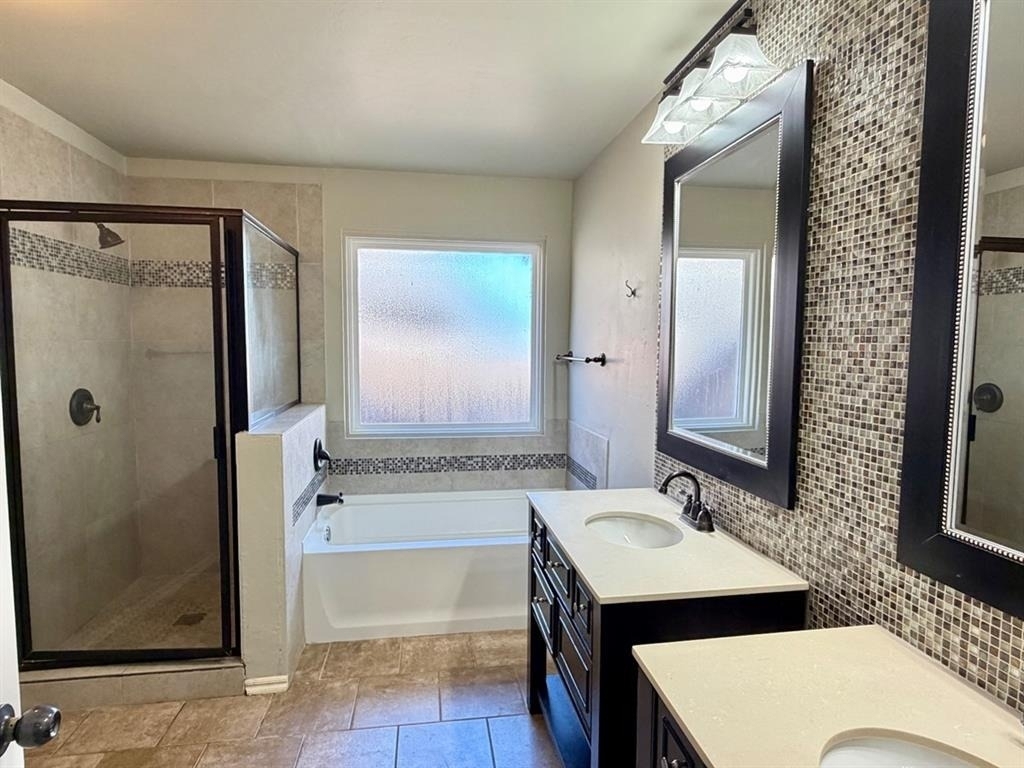 17516 Black Hawk Drive - Photo 6