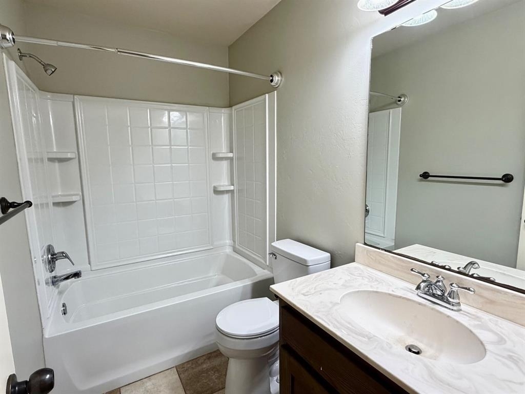 17516 Black Hawk Drive - Photo 10