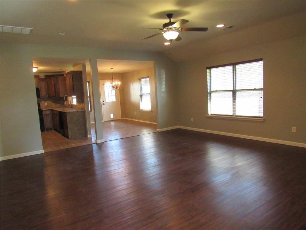 17516 Black Hawk Drive - Photo 4