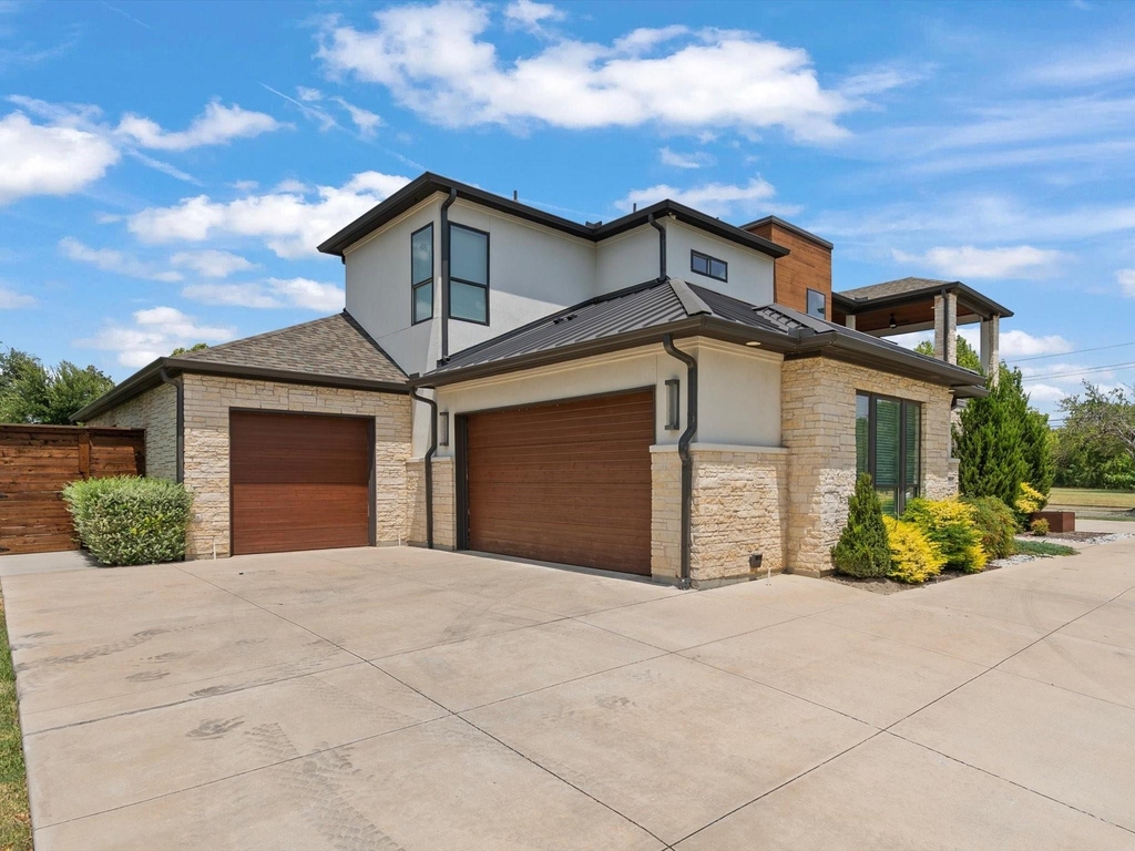 3061 Selma Lane - Photo 1