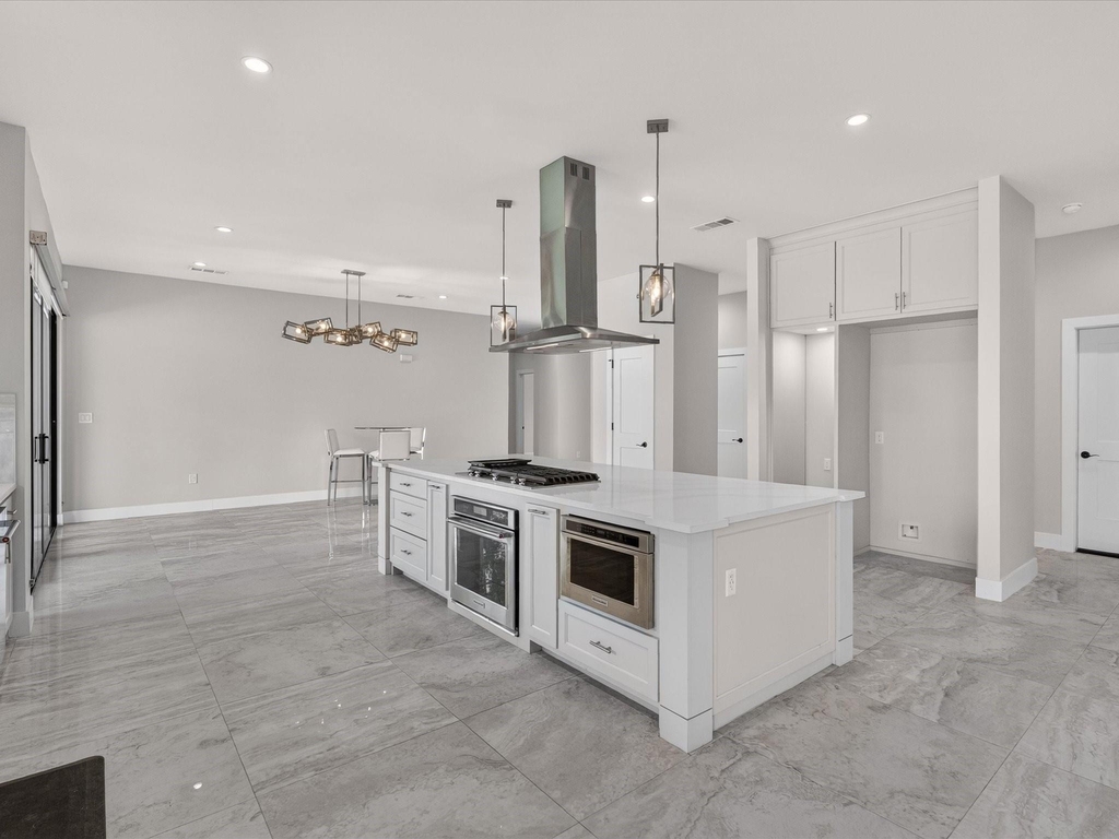 3061 Selma Lane - Photo 3