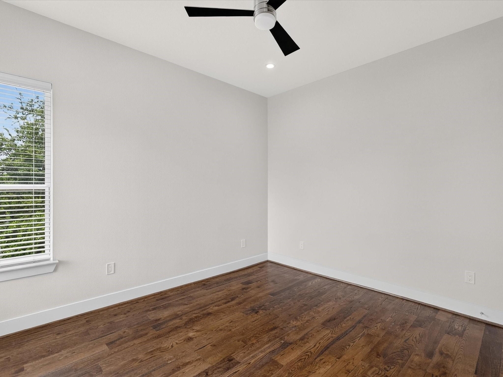 3061 Selma Lane - Photo 11