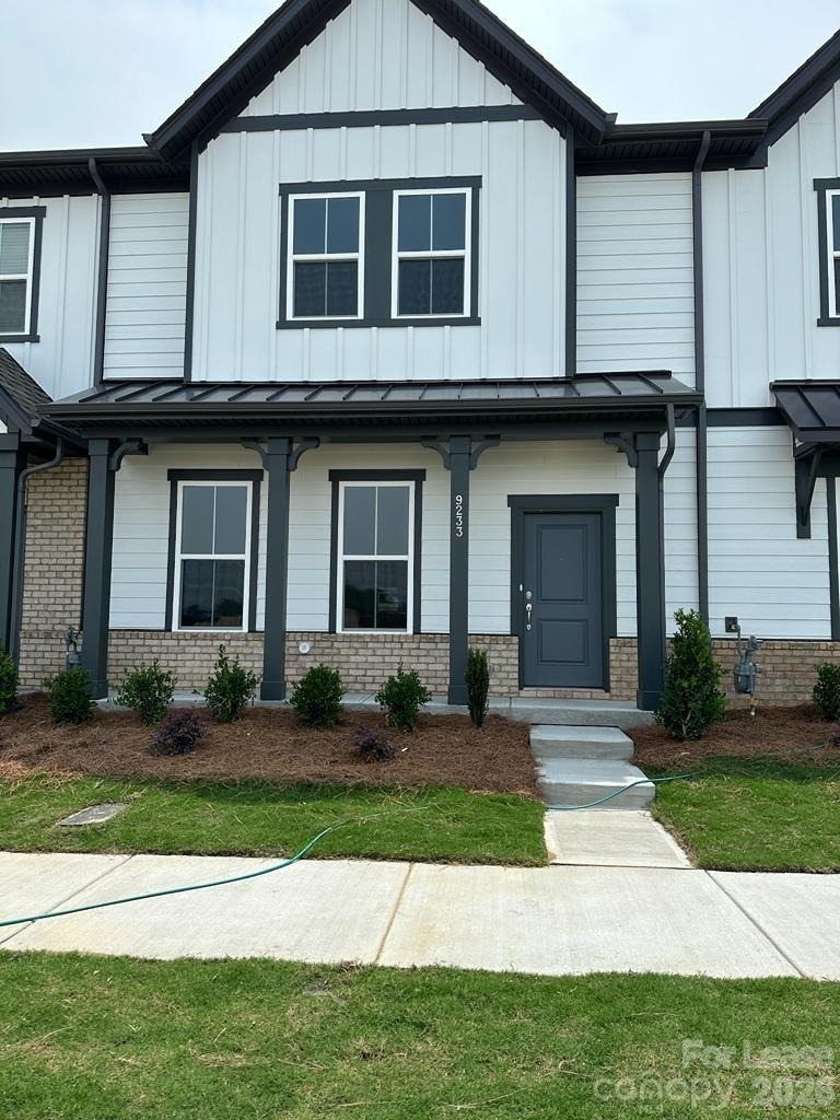 9233 Harwen Lane - Photo 0