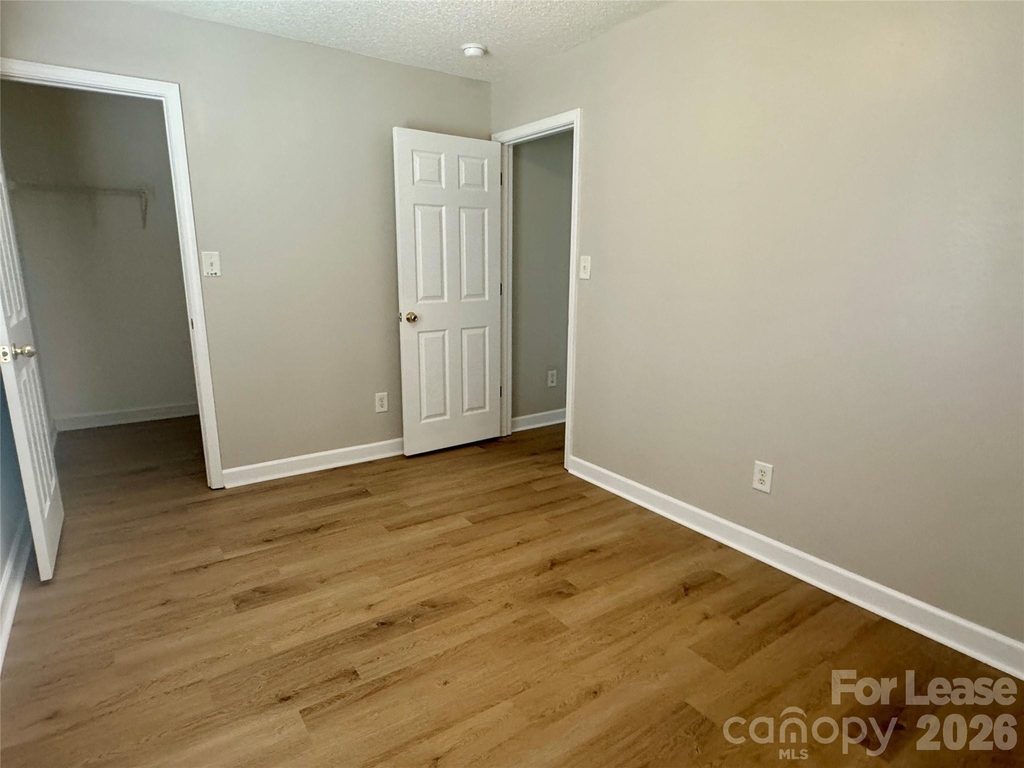 521 River View Drive - Photo 9