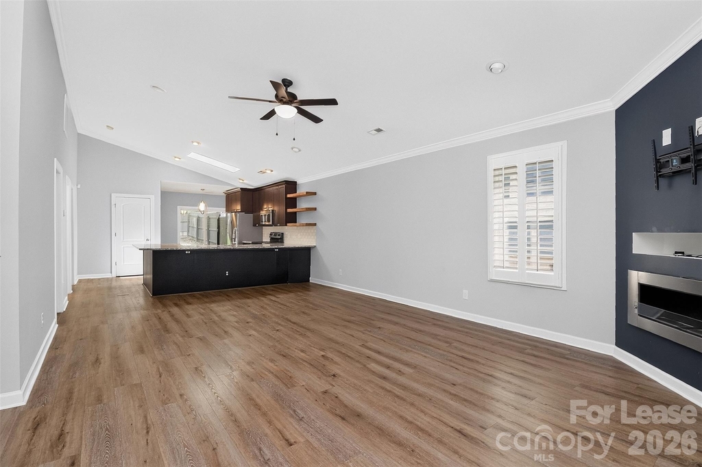 1736 Parsons Street - Photo 3