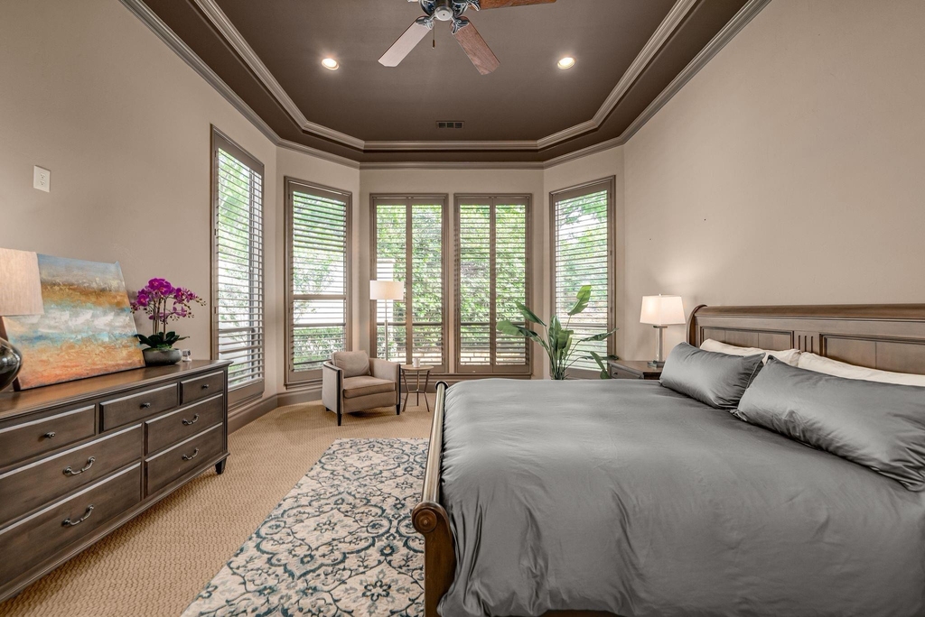 6049 Arrowhead Drive - Photo 4