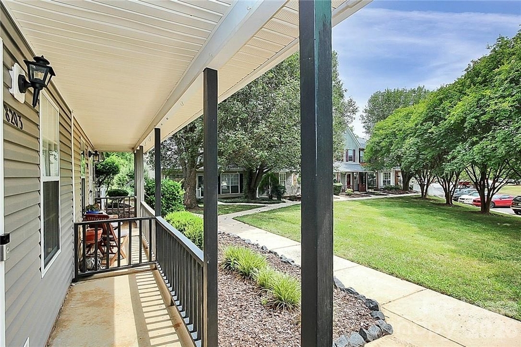 8203 Golf Ridge Drive - Photo 2